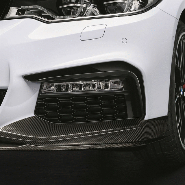 51712431044 - Exterior: Bumper Trims In High Gloss Black - Right for BMW: M550i xDrive Image