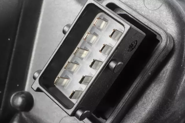 39217216 - Electrical: Headlamp Assembly for GM Image