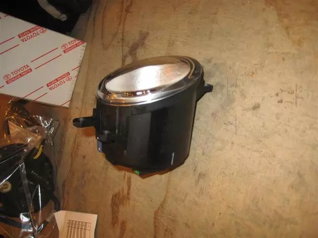 812200D042 - Electrical: Fog Lamp Assembly for Lexus: GS350, GS450h, HS250h, IS F, LX570, RX350, RX450h Image