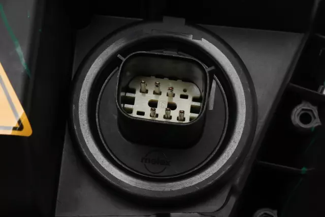 Passenger Side Headlamp - GM (84364824)