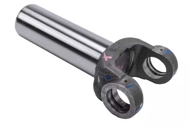 22930658 - Universals &amp; Rear Axle: Slip Yoke for Chevrolet: Express 1500, Express 2500, Express 3500, Express 4500 | GMC: Savana 1500, Savana 2500, Savana 3500, Savana 4500 Image