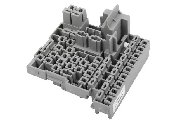 22786006 - : Instrument Panel Wiring Harness Junction Block for Buick: Regal | Chevrolet: Impala Image