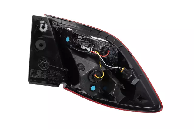 39124812 - : Rear Passenger Side Body Structure Stop Lamp for Chevrolet: Cruze Image