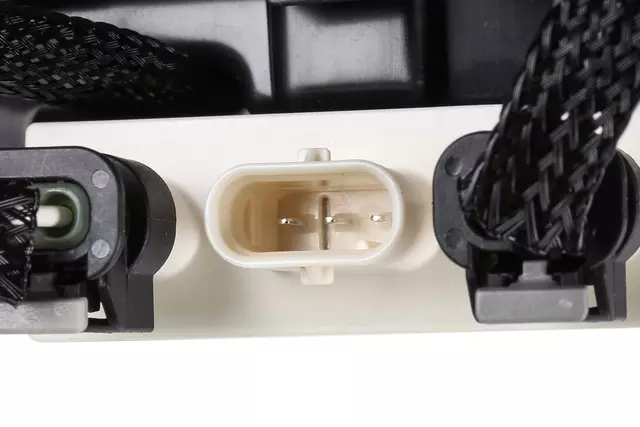 39046949 - : Rear Closure Hands Free Module with Bracket, Sensor, and Module for GM Image