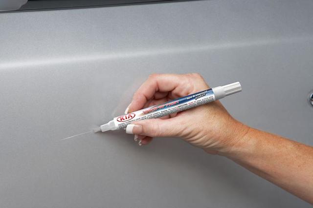 UA006TU50143D - Exterior: Touch-Up Paint Pen - Bright Silver 3D for Kia Image