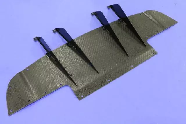 Extension - Mopar (05290137AE)