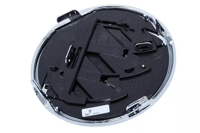 Front Grille Tri-Shield Logo - GM (39029950)