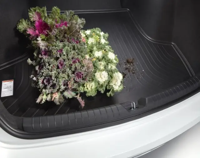 L1F12AC600 - Interior: Cargo Tray - Reversible for Hyundai: Sonata Image