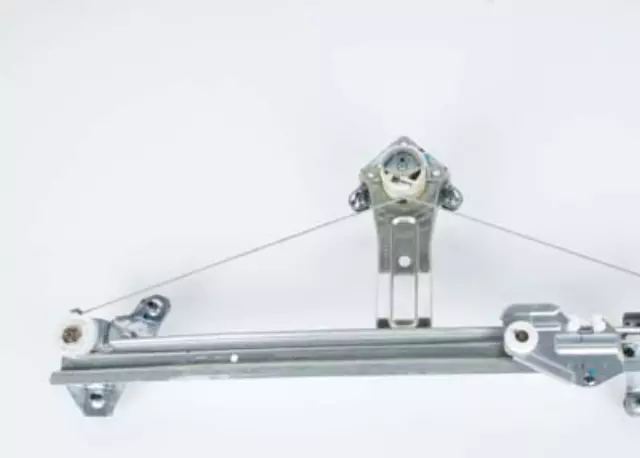 Rear Passenger Side Manual Window Regulator - GM (22682243)