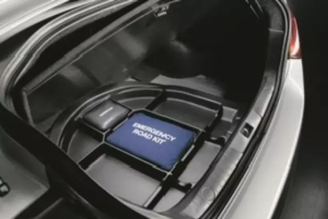 Emergency Road Package - Nissan (999C2-UT000)