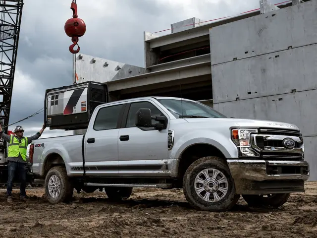 VPC3Z6320000C - Exterior: 2024 Ford - Speed Stripe - Matte Black for Ford: E-350 Super Duty, E-450 Super Duty, F-250 Super Duty, F-350 Super Duty, F-450 Super Duty, F-550 Super Duty Image