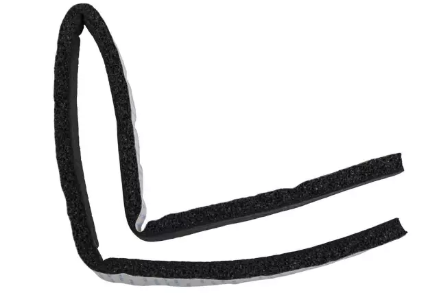 23270572 - : Lower Radiator Air Seal for GM Image