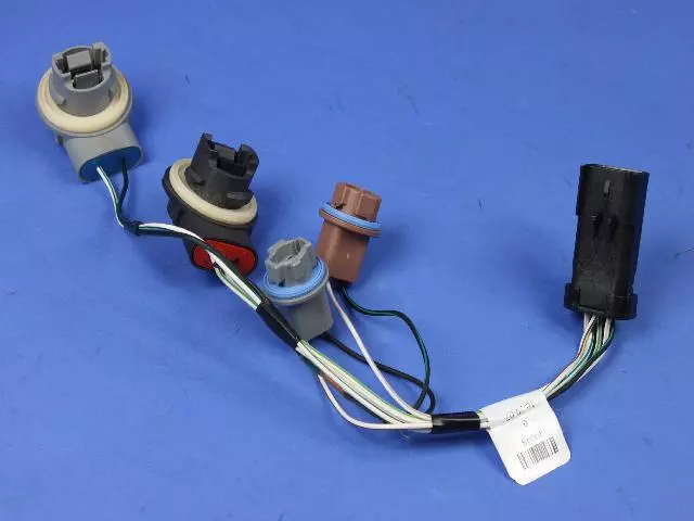 Tail Stop Turn Sidemarker Lamp, Right - Mopar (05103332AB)