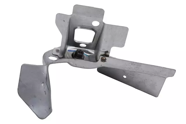 Engine Mount Strut Bracket Bracket - GM (25784482)