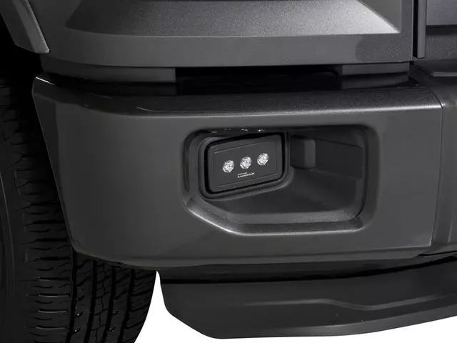 VFL3Z15200C - : Fog Lights for Ford: E-350 Super Duty, E-450 Super Duty, F-150, F-250 Super Duty, F-350 Super Duty, F-450 Super Duty, F-550 Super Duty Image