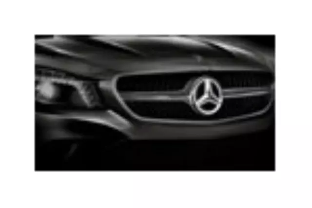 Q6680203 - Exterior: Illuminated Star for Mercedes-Benz Image