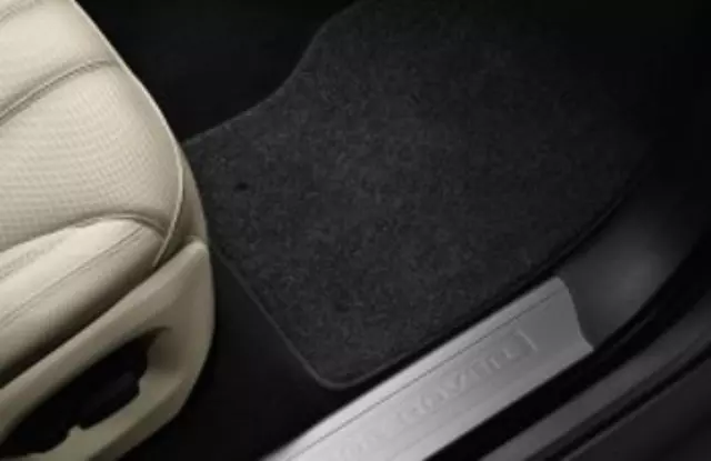 LR041635 - : Premium Carpet Mats - Ebony, LHD, Pair for Land-Rover Image