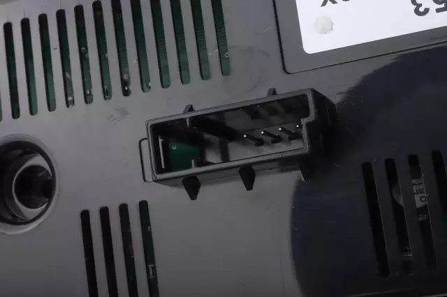 Roof Console Auxiliary Heating and Air Conditioning Control Panel - GM (23507153)