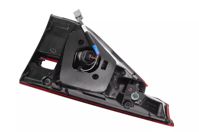 Driver Side Rear Closure Signal Lamp - GM (84630203)