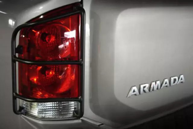 999G42Q100 - Exterior: Taillight Guards, Black for Nissan: Armada Image