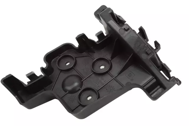 84162914 - : Part# 84162914 Passenger Side Rear Bumper Fascia Tail Lamp Opening Bracket for Chevrolet: Equinox Image