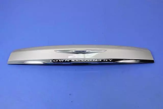 Liftgate Handle - Mopar (1UT62KFSAA)