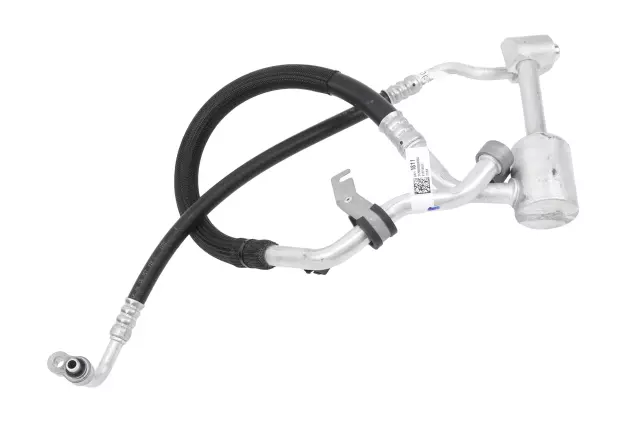 84211811 - HVAC: Pressure Hose for Cadillac: XT5, XT6 | Chevrolet: Blazer | GMC: Acadia Image