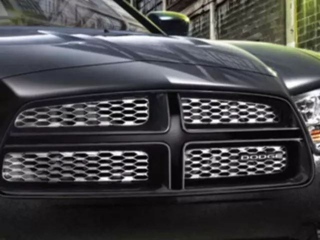 Grille Kit - Mopar (82212422)