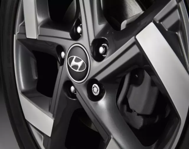 2011-2025 Hyundai Genuine OEM Wheel Locks - Hyundai (U8440-00502)