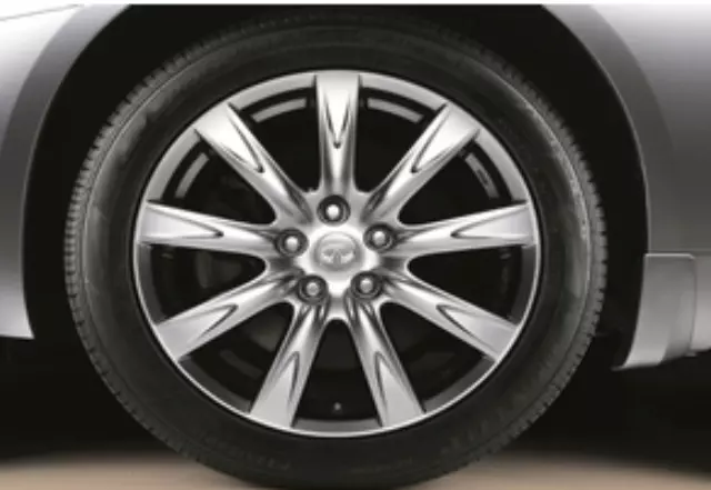 INFINITI Wheels & Tires Image