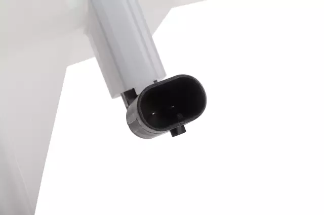 85548849 - Body: Reservoir for Cadillac: XT5, XT6 | Chevrolet: Blazer | GMC: Acadia Image