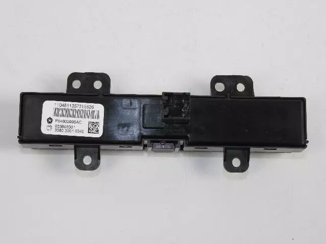 3 Gang Switch - Mopar (4602995AE)