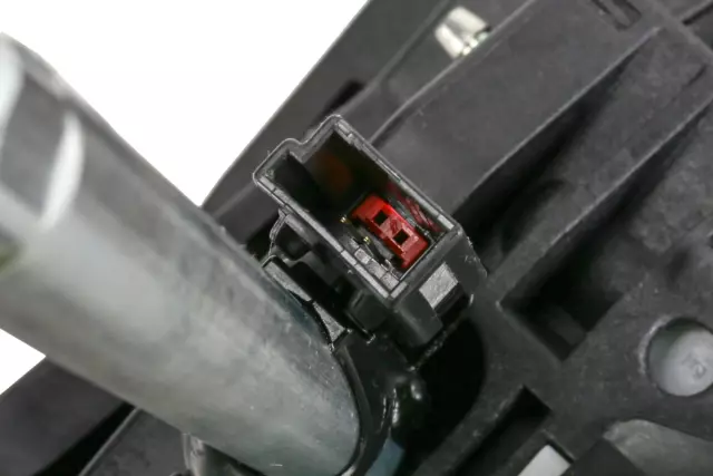 Automatic Transmission Shift Lever Assembly - GM (23464321)