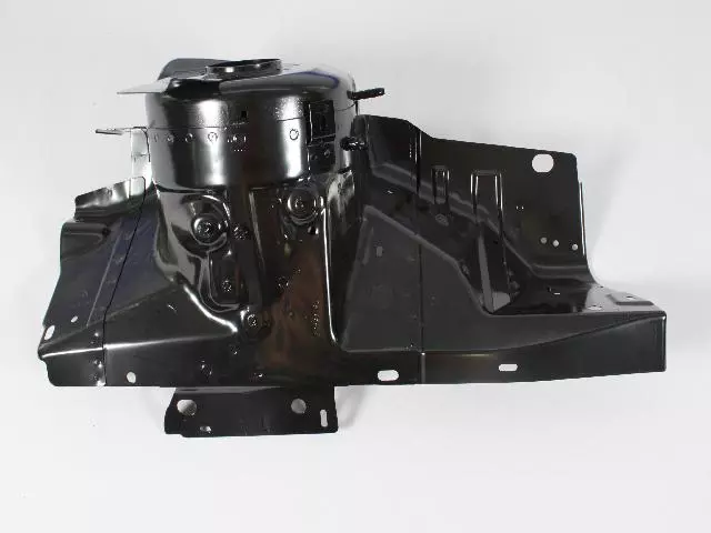 Front Inner Wheelhouse, Left - Mopar (5076553AI)