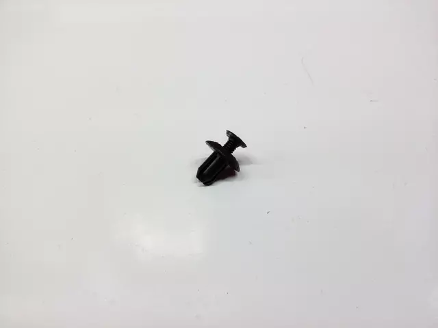 9046705063C0 - Body: Seal Retainer Clip for Scion: tC | Toyota: Celica, Corolla, Crown Signia, GR Corolla, Grand Highlander, Highlander, Prius, Prius C, Prius Prime, RAV4, RAV4 Prime, Venza, Yaris Image