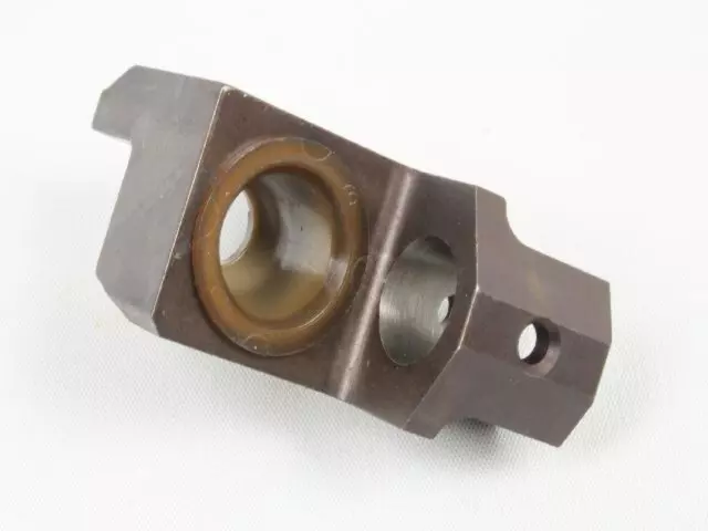 4626579 - Transmission: Offset Lever for Mopar Image