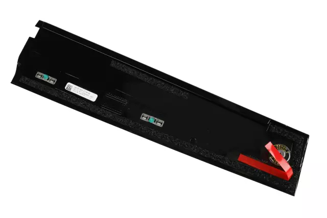 84263150 - Body: Applique for Cadillac: Escalade ESV | Chevrolet: Suburban | GMC: Yukon XL Image