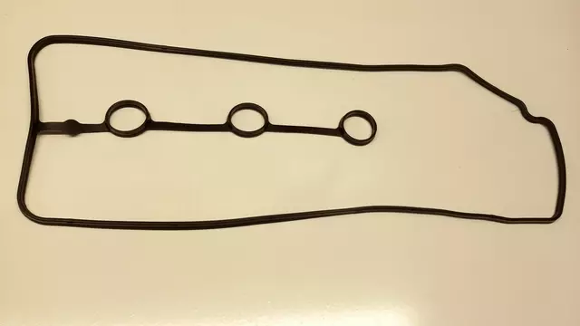 Engine Valve Cover Gasket - Toyota (11214-AD010)