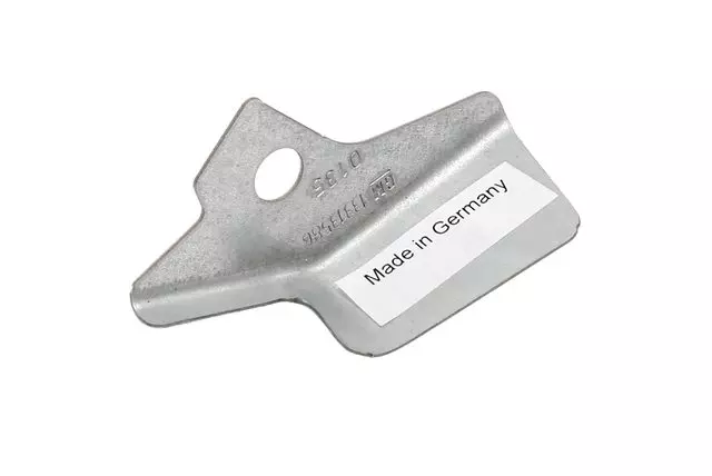 13313586 - Body: Outer Windshield Pillar Bracket for Buick: Cascada Image