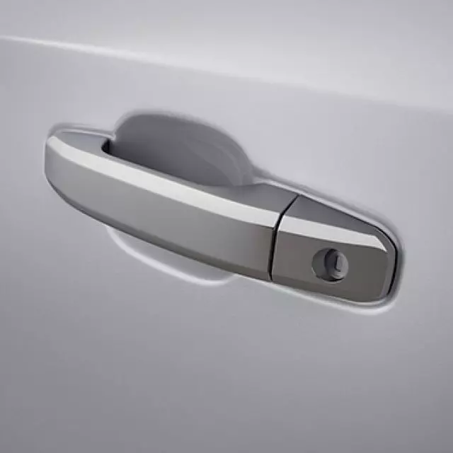 84102095 - : Door Handles, Front, Chrome for Chevrolet: Silverado 1500, Silverado 2500 HD, Silverado 3500 HD | GMC: Sierra 1500, Sierra 2500 HD, Sierra 3500 HD Image