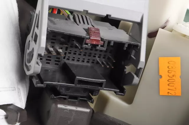 Door Trim Panel - GM (84354319)