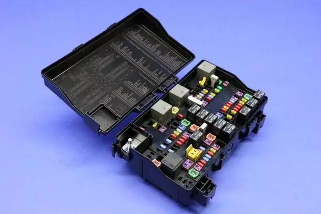 Intelligent Power Power Distribution Center - Mopar (68253442AD)