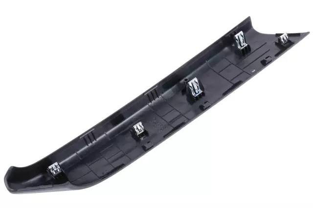 84293931 - Body: Trim Molding for GMC: Canyon Image