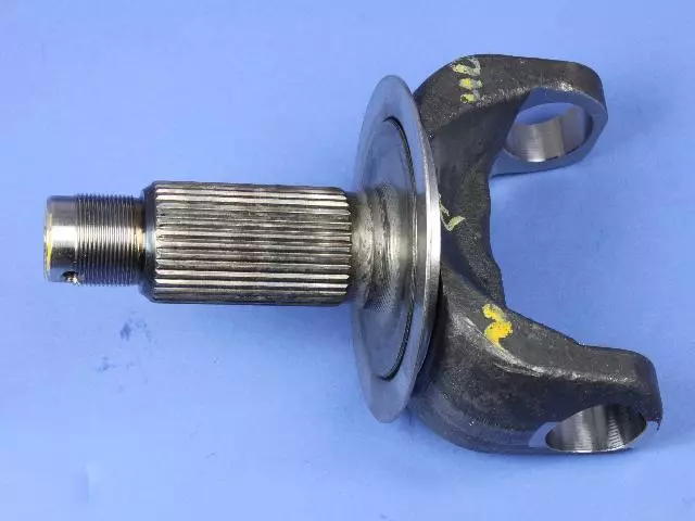 Stub Shaft - Mopar (68065441AA)