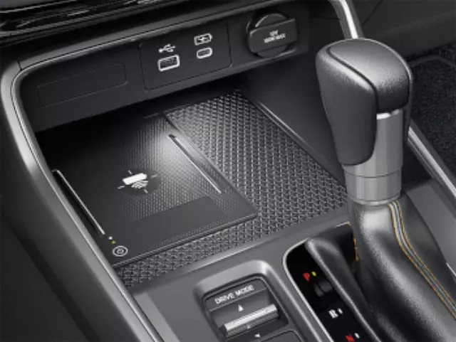 8U583A0110 - Audio/Video: Wireless Charger (Ex - Sport) for Honda: CR-V Image