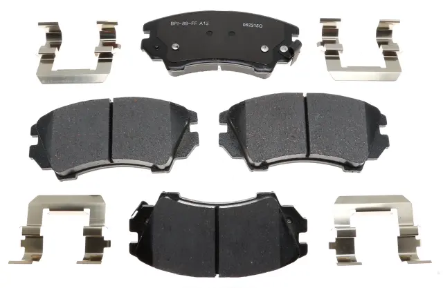 MGD1404CH - Brakes &amp; Brake Parts: Raybestos R-Line Ceramic Brake Pad Set for Raybestos Brakes Image