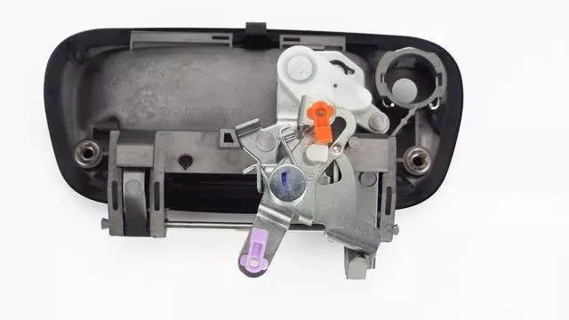 690900C030C0 - : 2001-2006 Toyota Tundra - Tailgate Handle for Toyota: Tundra Image