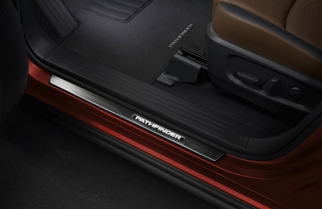 Illuminated Kick Plates - Nissan (T99G6-6TA00)