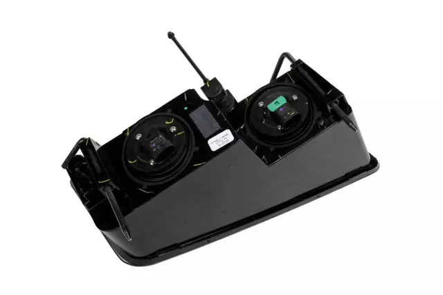 15136536 - : Driver Side Headlamp Assembly for Chevrolet: Avalanche 1500, Avalanche 2500 Image