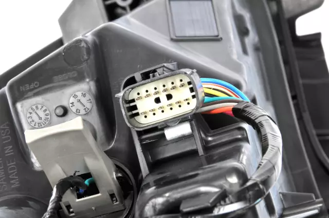 26672545 - : Driver Side Headlamp Assembly for GM Image